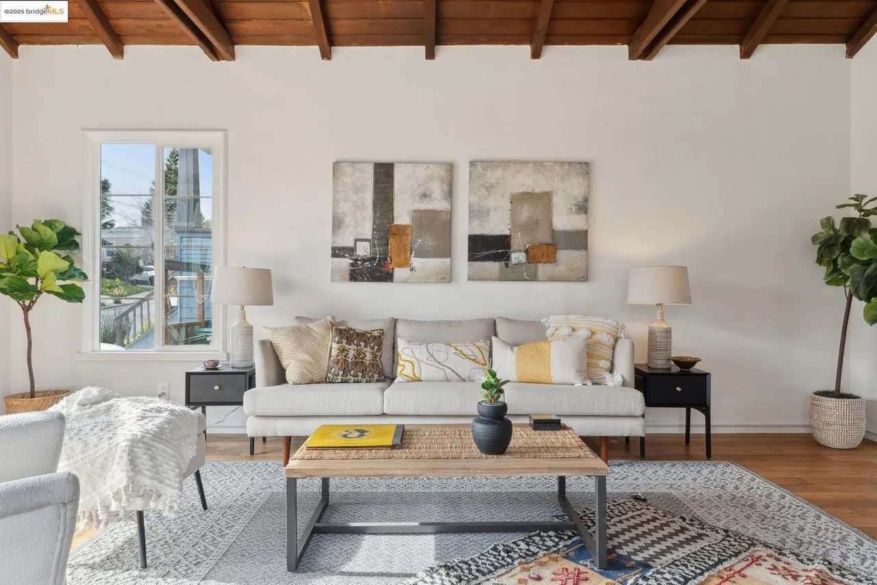 Living room with staging from a home being sold